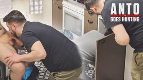 Young hetero plumber (collegue of the previous one) comes to check on my sink and get's $ offered for a blowjob