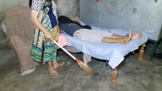 Nokrani chori kr rhi thi Malik ne pakad kr chod dala, House maid The Hot Maid Billo Bai Fucked Hard