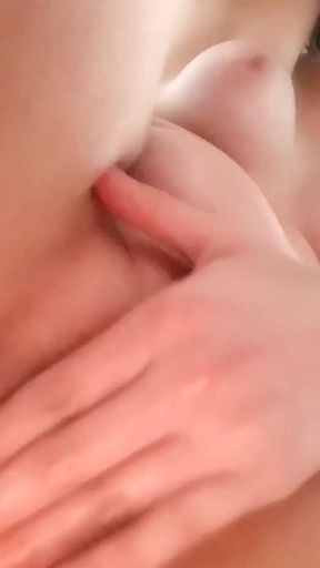 Happy Squirting Saturday Daddy! Let Me Cum in All Your Mouth!