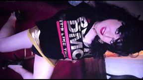 Kellystar518 is a PHAT ASS WHITE GIRL