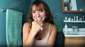 Intimate Toothbrushing
