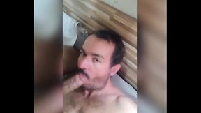 Chupei a rola do meu chefe afim de ganhar dias de folga do trabalho