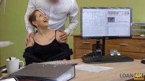 Czech MILF in heels fixes her issues with money by having steamy sex for cash