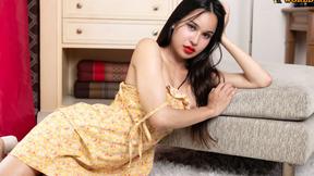 ”FRANKS TGIRLWORLD - Biw Flaunts Her Sizzling Sexy Body”