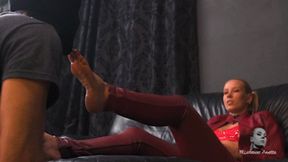 Dirty feet inside his mouth HD MP4