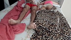 amiga de hotel teve que dividir a cama devido reforma da casa