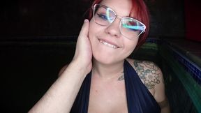 o safado fodeu minha buceta na piscina e gozou dentro de mim na cama