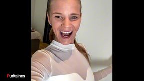 sarah macmoore, un selfie en totale decadence.