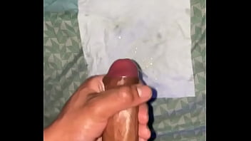 Milo Nue sends cumshot video to follower (OF @milonue)