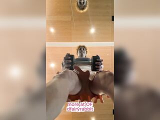 Squatting my redhead butt until it’s willing to be pulverized by u