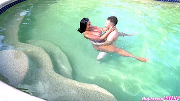 Beautiful Busty MILF Caught Me By The Pool And I Got Her Wet - Kailani Kai Johnny Love