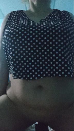 I Come in Gushes, I Masturbate with a Hairbrush