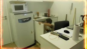 esposa infiel , se coje al plomero , al cunado, al marido y propone intercambio de pareja completo