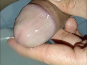 PISSING EN VASO Y LENCERIA SEXY, POLLA LATINA GRANDE Y VENOZA, PRIMER PLANO