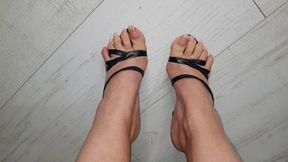 Stand Arched Feet