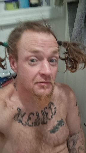 Bobby's Intro video I'M NEW AT THIS AN I'M A SEXY ASS RED HEAD