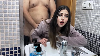 folla increible mi hijastra de solo 18yo , tenemos el dia entero para tener sexo