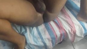 puto apos retirar ferros do pe, veio ganhar ferro e leite no rabo e outra leitada na boca
