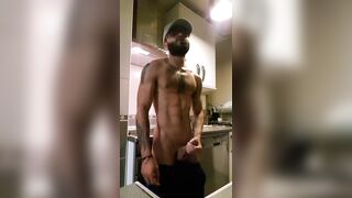 [Kitchen] Muscled boy munching his own jizz after powerful solo [POINT OF VIEW]