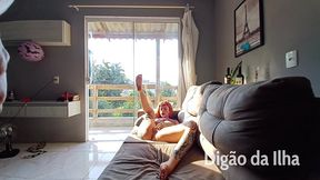 novinha ruiva tatuada mamando gostoso
