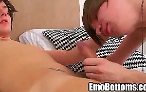 Emo twink sandy jenkins gets his cock sucked on