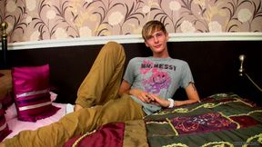 Connor Is a Horny & Fun Guy to Shoot
