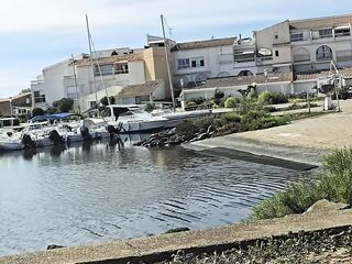 A day of holiday at Cap d’Agde naturist village with a concupiscent mother I'd like to fuck - Part two