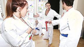 ”Swapping Martial Arts Muff - Ashley Red, Luna Light”