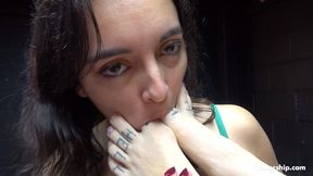 Ivy Maddox enjoys getting her feet worshipped so much! wmv