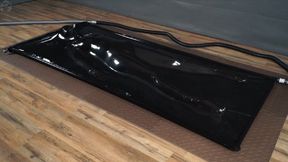 Turns in a black vacuum bed