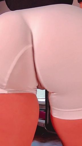 Seductive Big Ass Striptease You Won't Be Able to Look Away