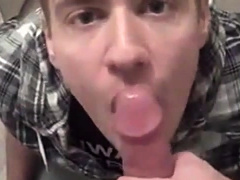 Buddy blowing me and I shoot cum on his tongue