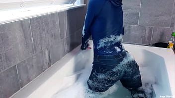 Cum with Sage Eldritch: Swimsuit &amp_ Jeans Bubble Bath