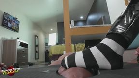 Goddess Venom: Face Up Boxed In Sniffing My Smelly Feet - Close View