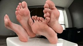 Goddess Charlie and Brookyln dirty careless soles - MOV