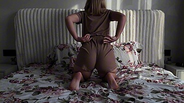 WATCH ME MASTURBATE ON WEBCAM WITH WET FINGERS TO ORGASM