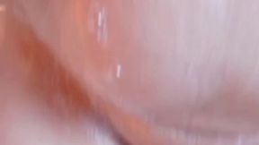 qui veut se glisser a l interieur de ma baignoire ?dans mon bain, je me ...