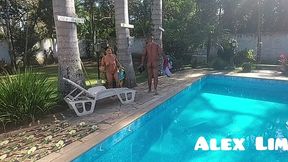 minha patroa - bruna lopesxx - me pede para passar o bronzeador nela louca para me dar a buceta, e eu como nao sou bobo eu comi a safada