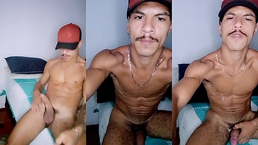 novinho brincando com a camera