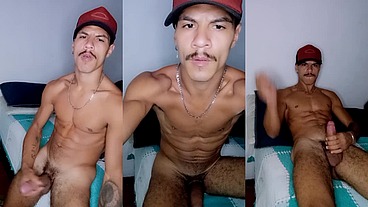 novinho brincando com a camera