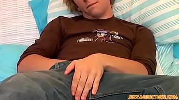 Big cock twink Casey Wood dildo drilling and solo wanking