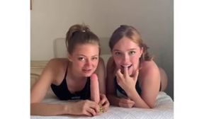 beautiful girls dildo blowjob