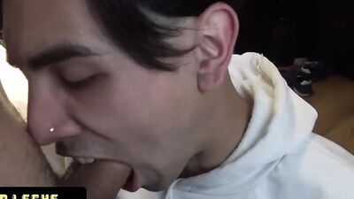 Amateur chap gets his ass nailed with a cock in this POV