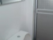 En el baño del hostal