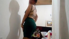 hermosa senorita va a una fiesta y termina bien follada en un motel.