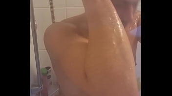 Unter der Dusche