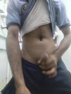 The dasi boy in home and hand used the washroom