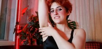 Can't resist my hairy armpits