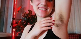 Can't resist my hairy armpits