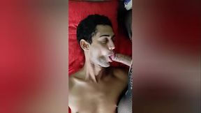Boneca gostosa sai pro rol&ecirc_ encontra um rapaz cheio de tes&atilde_o e disposto a fazer um sexo com muita sacanagem